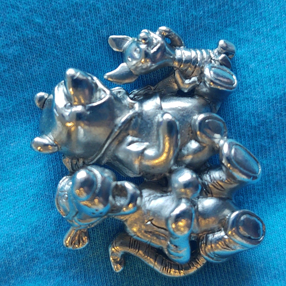 Disney Winnie the Pooh Pin